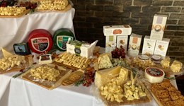US importers given a taste of British cheese and lamb